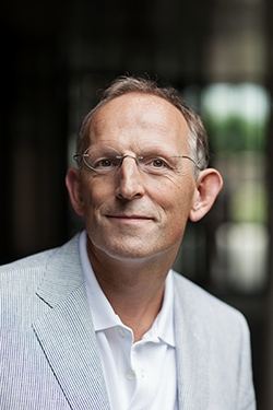 Jack J. Middelburg, Professor at Utrecht University, chair of the department of Earth Sciences and scientific director of the Netherlands Earth System Science Center. 