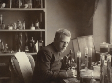 Norges første hjerneforsker (Foto: Johan v.d. Fehr. Universitetsbiblioteket i Bergen. Billedsamlingen)