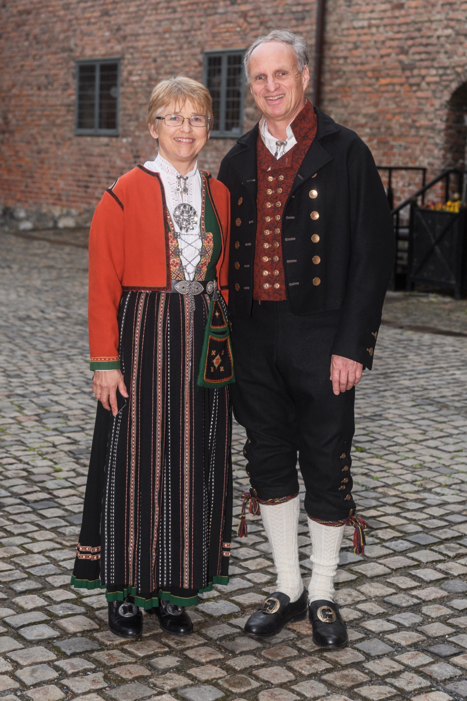 På banketten: leder i Abelstyret, John Grue, med følge. (Foto: Naina Helén Jåma / Abelprisen)