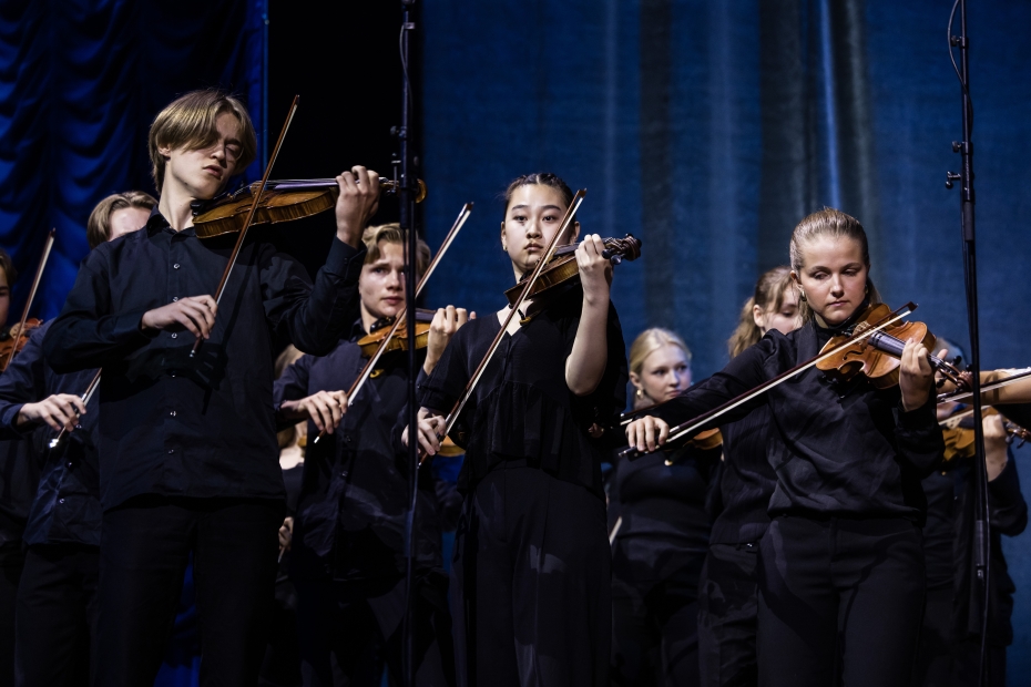 Fiolinister fra Barratt-Dues juniororkester 