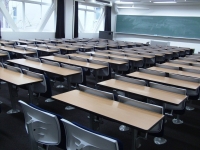 Bilde av tomt klasserom